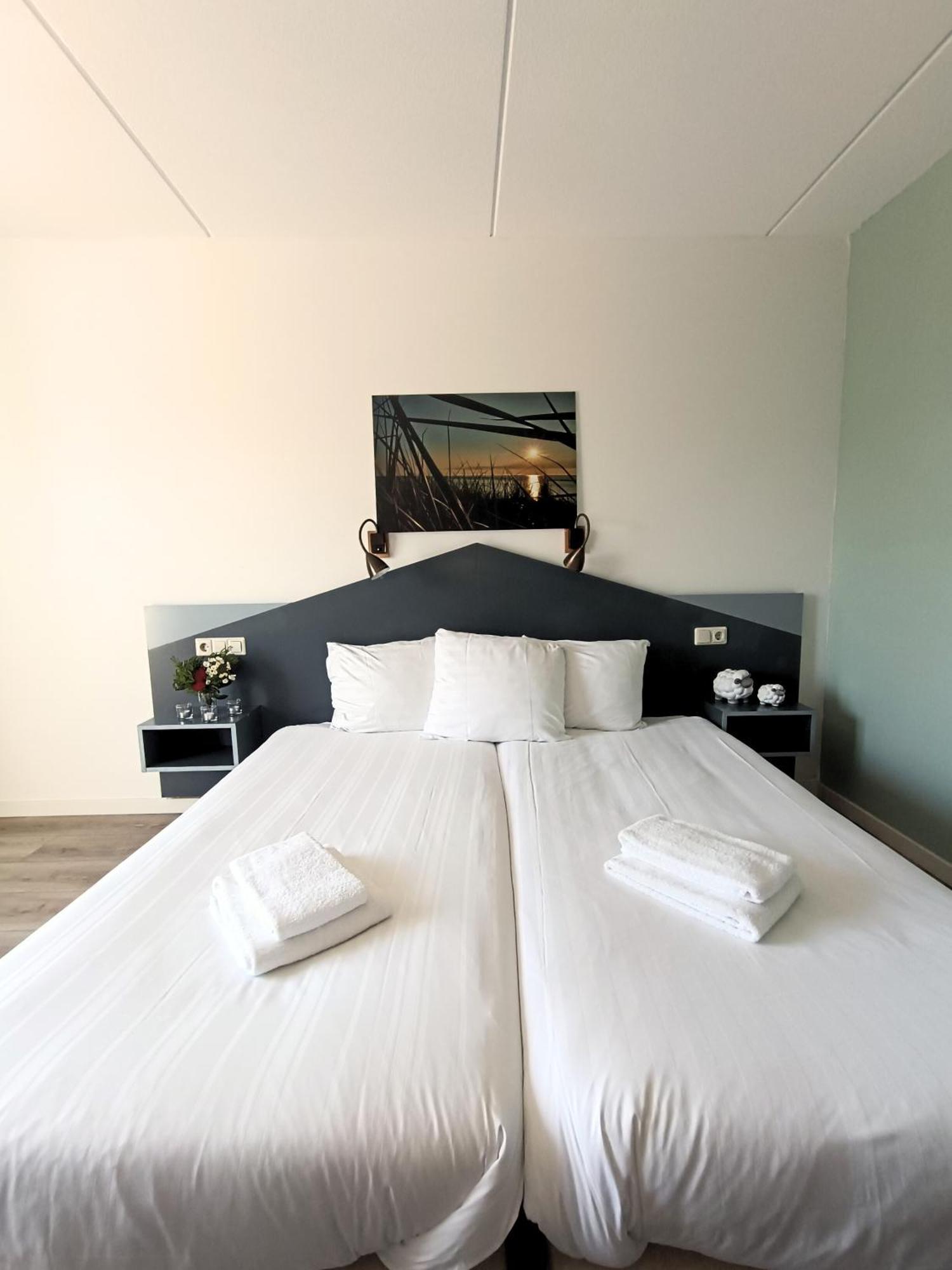 Hotel Den Burg Kültér fotó
