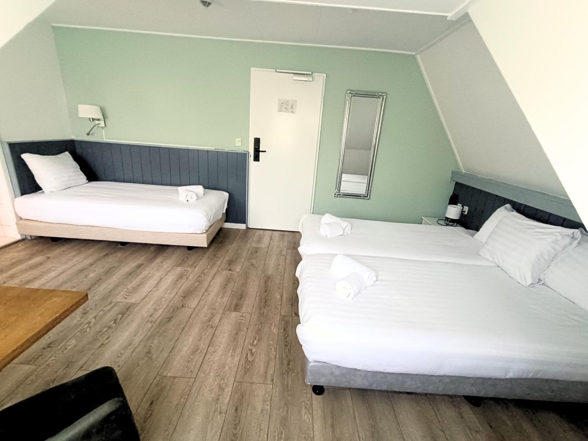 Hotel Den Burg Kültér fotó