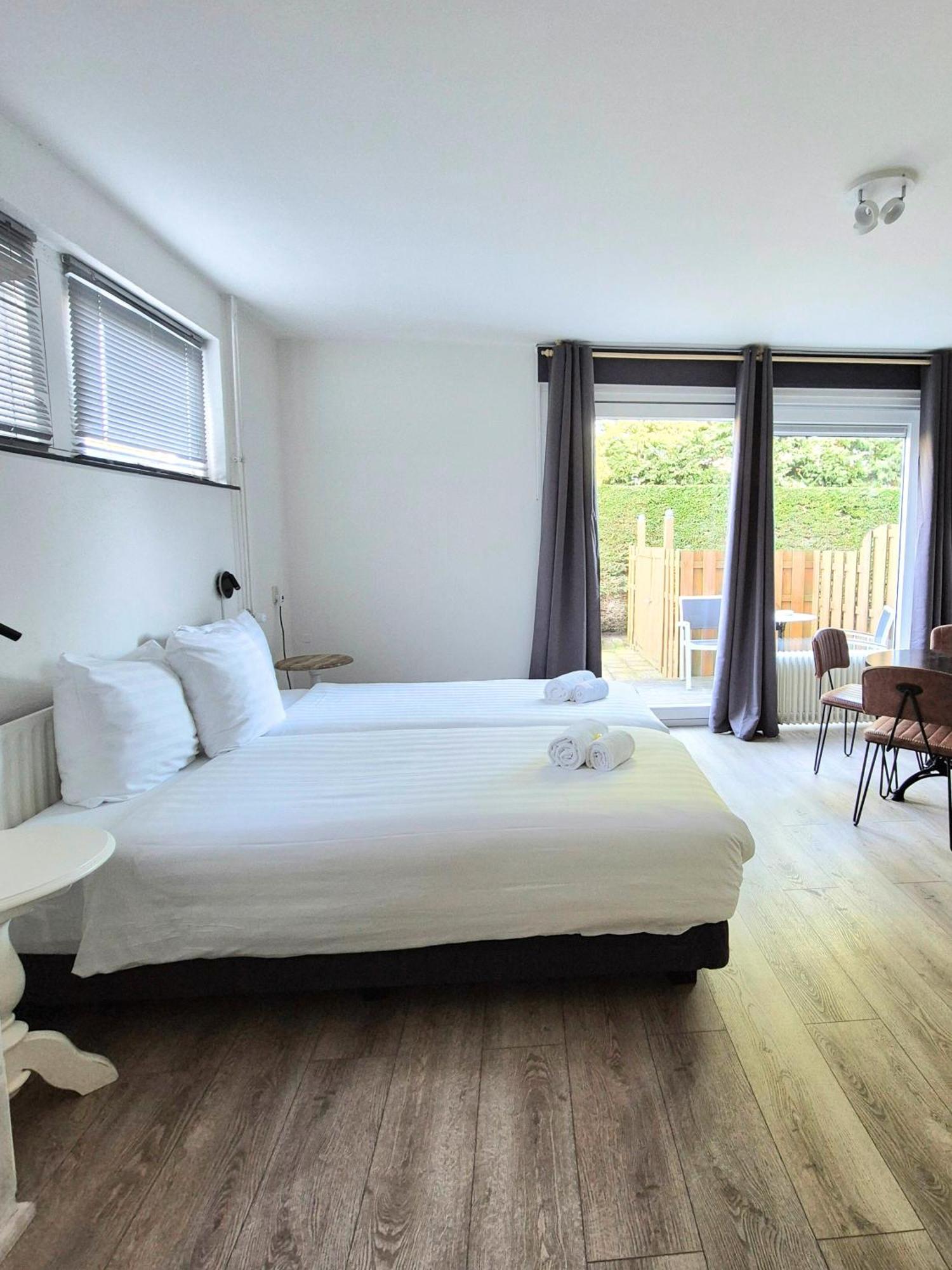 Hotel Den Burg Kültér fotó
