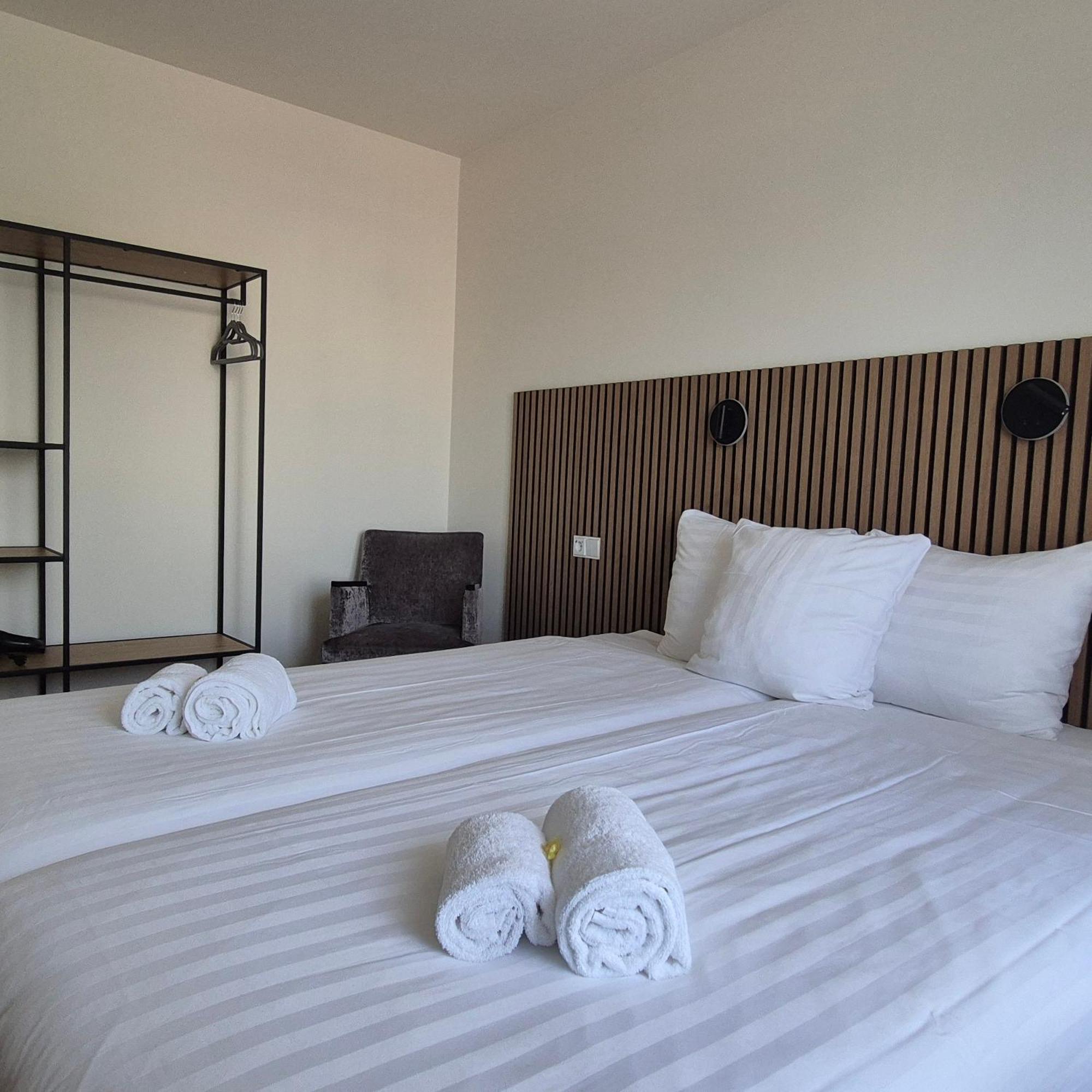Hotel Den Burg Kültér fotó